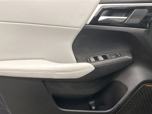 Used 2025 Mitsubishi Outlander SE AWD/4WD image 9