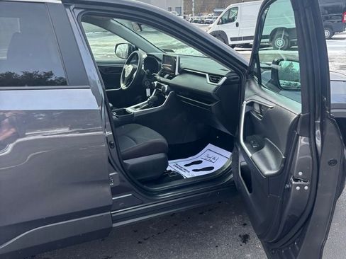 Used 2025 Toyota RAV4 LE image 20