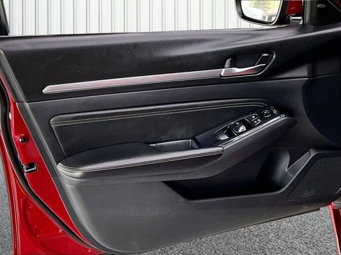 Used 2020 Nissan Altima 2.5 SV AWD/4WD image 19