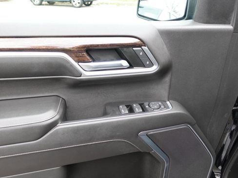 Used 2022 GMC Sierra 1500 Elevation image 15