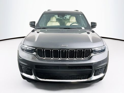 Used 2023 Jeep Grand Cherokee L Limited w/ Luxury Tech Group II image 2