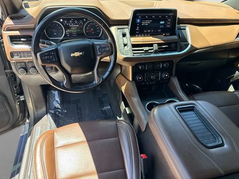 Used 2021 Chevrolet Suburban High Country w/ Premium Package AWD/4WD image 19