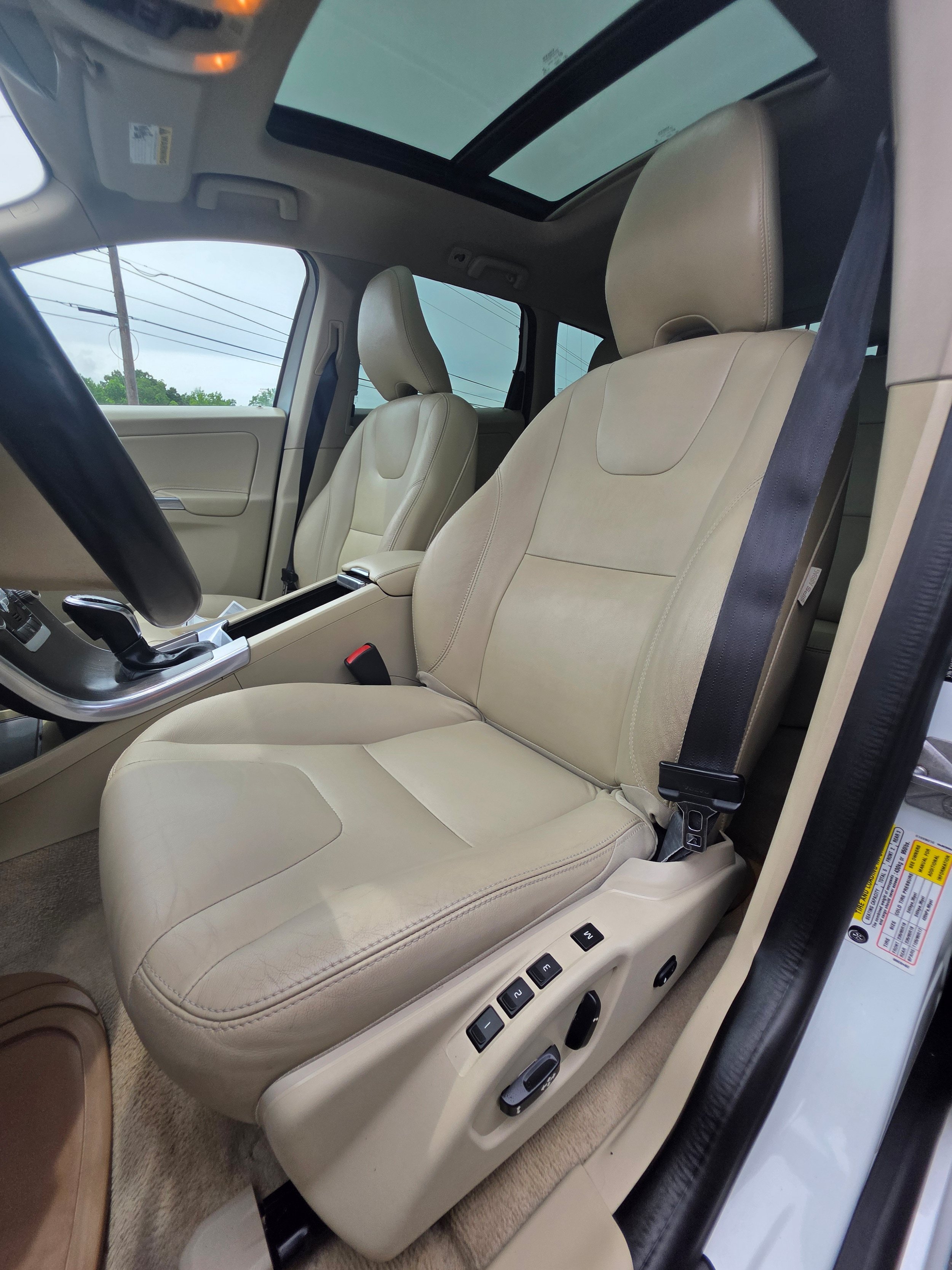 Used 2016 Volvo XC60 T5 Premier FWD image 14
