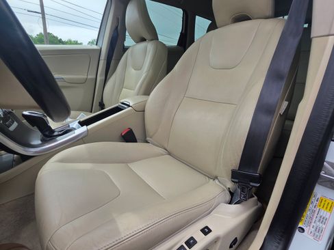 Used 2016 Volvo XC60 T5 Premier FWD image 14