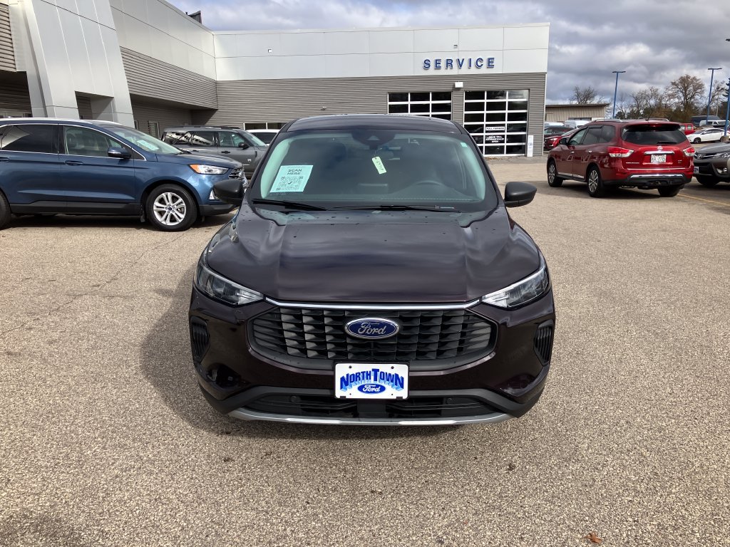 Used 2023 Ford Escape Active AWD/4WD image 5