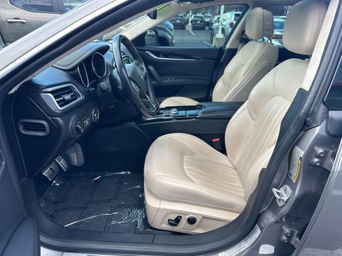 Used 2018 Maserati Ghibli S GranLusso image 12