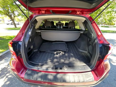 Used 2018 Subaru Outback 2.5i Limited image 29