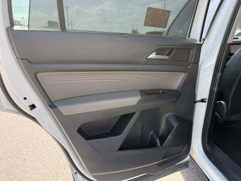 Used 2022 Volkswagen Atlas SEL AWD/4WD image 13