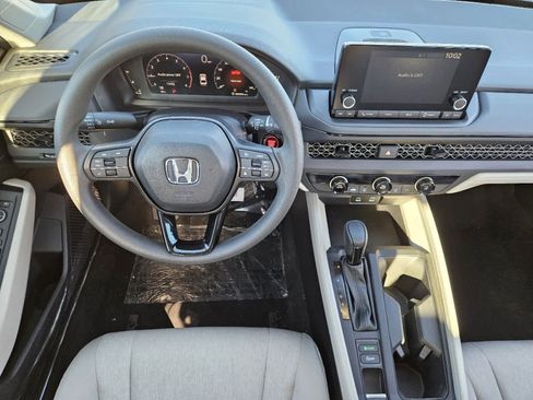Used 2025 Honda Accord LX image 20
