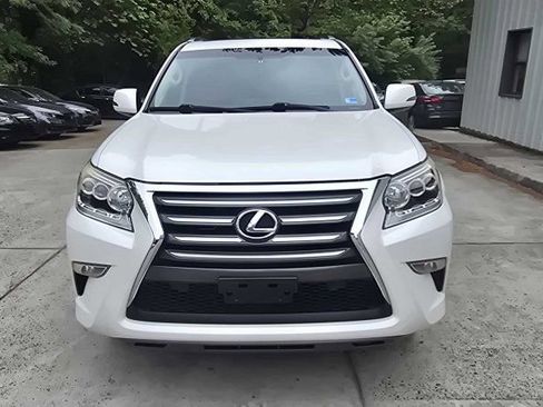 Used 2015 Lexus GX 460 w/ Navigation Package AWD/4WD image 8