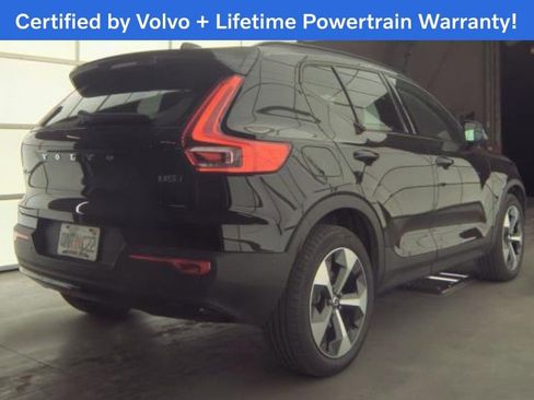 Used 2026 Volvo XC40 B5 Plus image 3