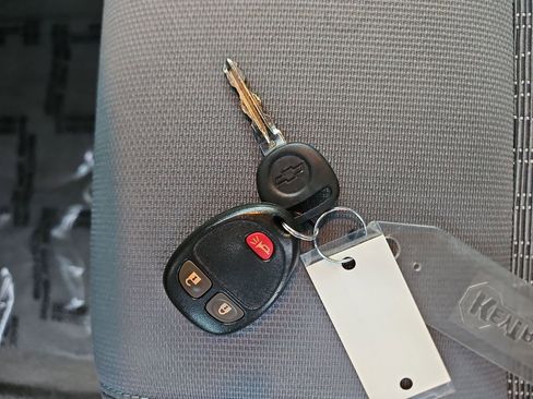 Used 2015 Chevrolet Traverse LS image 28