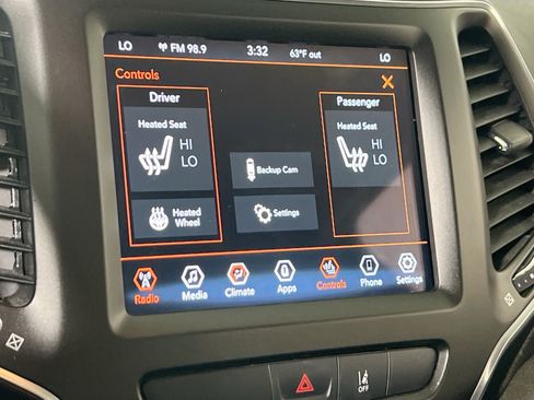 Used 2022 Jeep Cherokee Trailhawk AWD/4WD image 19