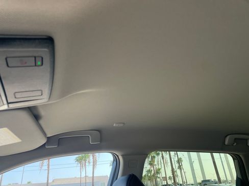 Certified 2025 Nissan Rogue SL AWD/4WD image 20