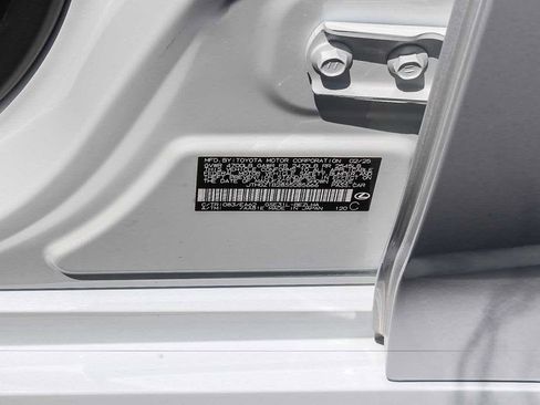Used 2025 Lexus IS 350 F Sport RWD image 29