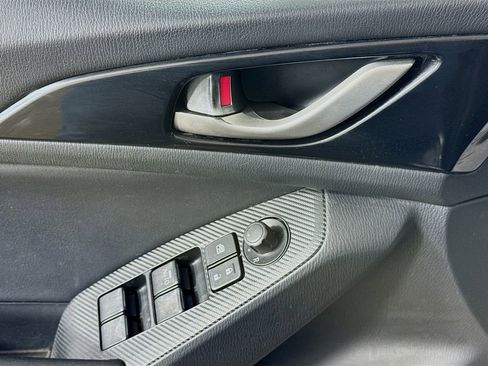 Used 2015 MAZDA MAZDA3 i Grand Touring image 21