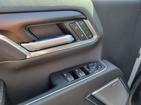 New 2026 GMC Sierra 2500 Denali w/ Denali Reserve Package image 14