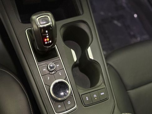 Used 2019 Cadillac XT4 Premium Luxury AWD/4WD image 15