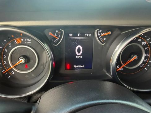 Used 2019 Jeep Wrangler Unlimited Sport S AWD/4WD image 16