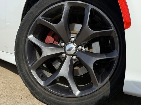 Used 2019 Dodge Charger GT image 8