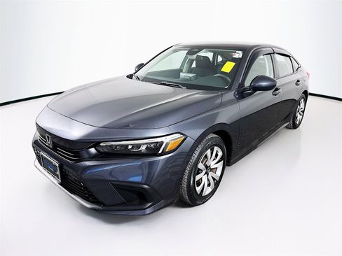 Used 2022 Honda Civic LX image 3