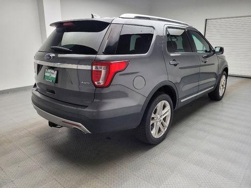 Used 2016 Ford Explorer XLT w/ Equipment Group 202A AWD/4WD image 9