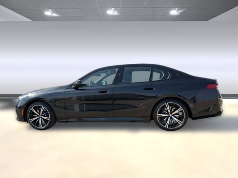 New 2026 BMW 530i w/ M Sport Package RWD image 2
