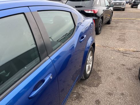 Used 2013 Dodge Avenger SXT image 7