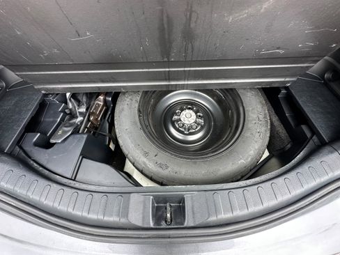 Used 2016 Toyota RAV4 Limited AWD/4WD image 13