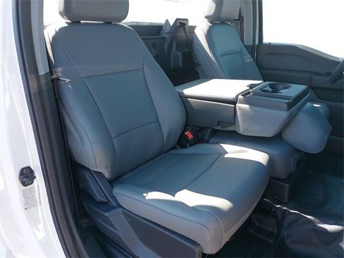 New 2023 Ford F550 4x4 Regular Cab Super Duty image 9