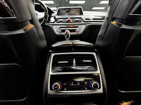 Used 2016 BMW 750i 750i image 41