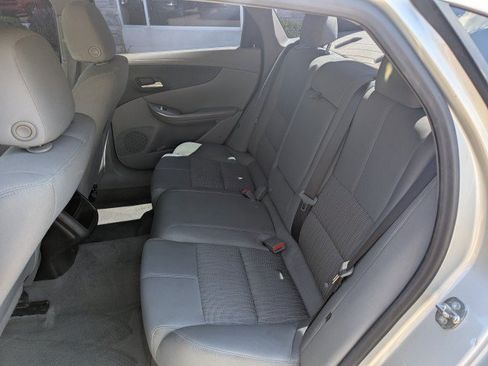 Used 2017 Chevrolet Impala LS FWD image 23