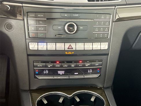 Used 2017 Mercedes-Benz E 400 Cabriolet image 14