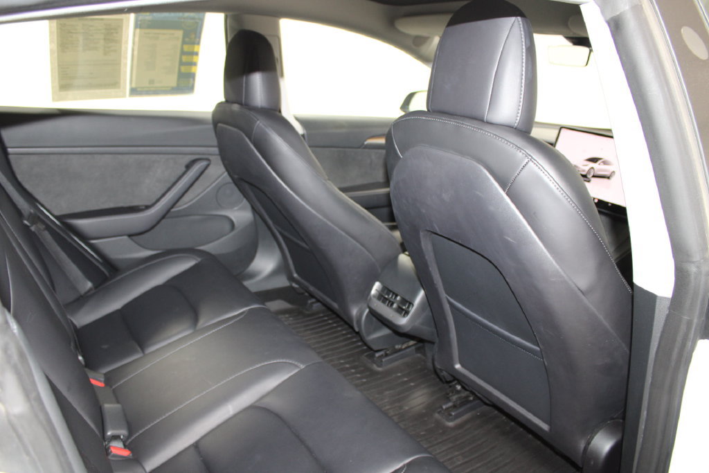 Used 2023 Tesla Model 3 Standard Range RWD image 31