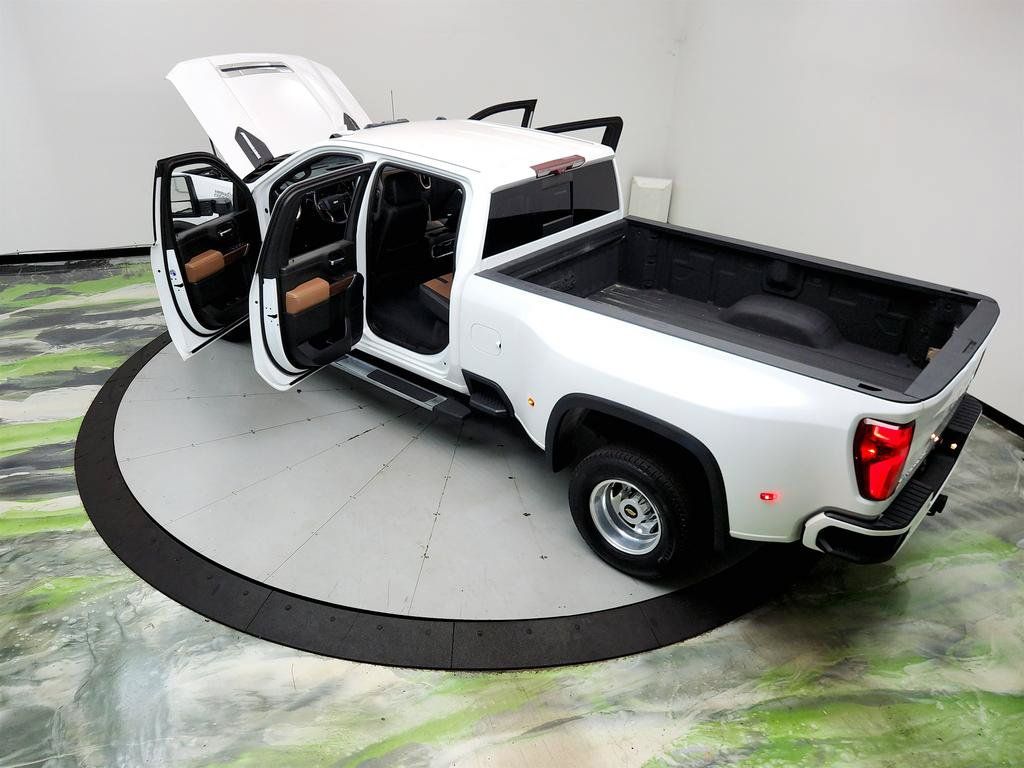 Used 2021 Chevrolet Silverado 3500 High Country AWD/4WD image 40