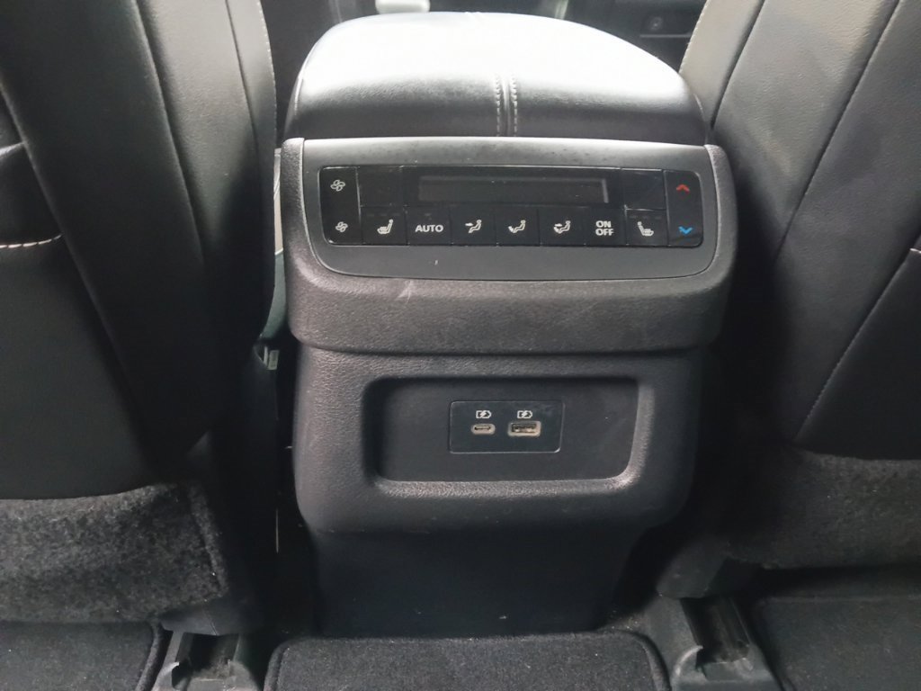 Used 2022 Nissan Pathfinder SL w/ SL Premium Package FWD image 15