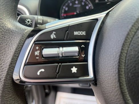 Used 2024 Kia Forte LXS FWD image 34