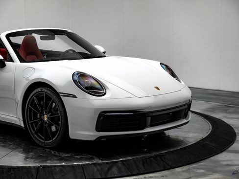 Used 2021 Porsche 911 Carrera 4 image 29