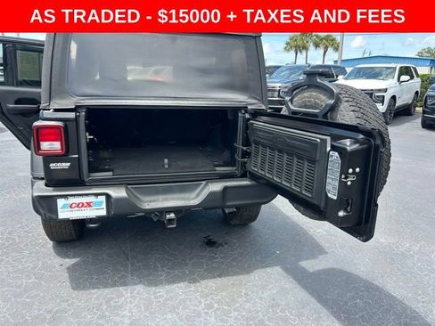 Used 2018 Jeep Wrangler Unlimited Sport S AWD/4WD image 16