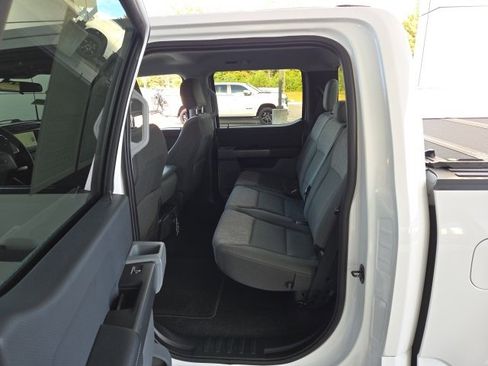 Used 2023 Ford F150 XLT w/ Trailer Tow Package image 18