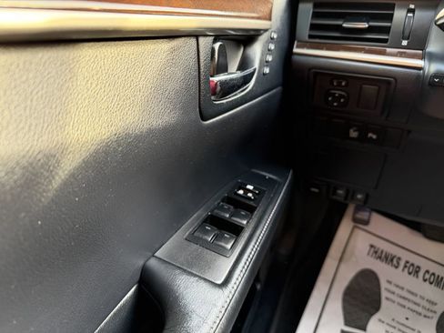 Used 2015 Lexus ES 350 w/ Luxury Package FWD image 16