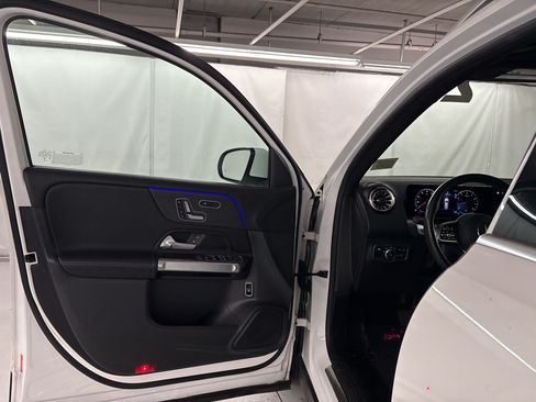 Certified 2023 Mercedes-Benz GLB 250 image 14