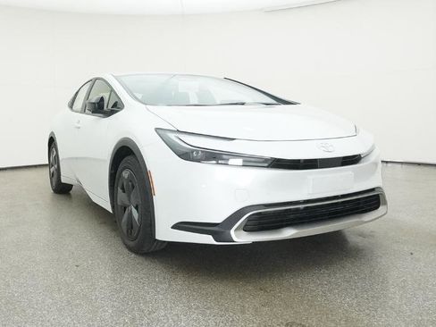 New 2026 Toyota Prius Plug-In Hybrid image 32