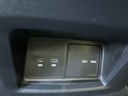 New 2026 Volkswagen Atlas SE image 47