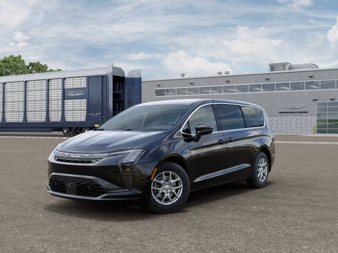 New 2027 Chrysler Pacifica Select FWD image 27