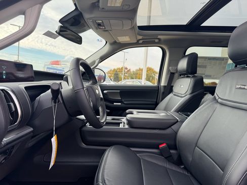 New 2025 Ford Expedition Max Platinum w/ Driver's Package image 29