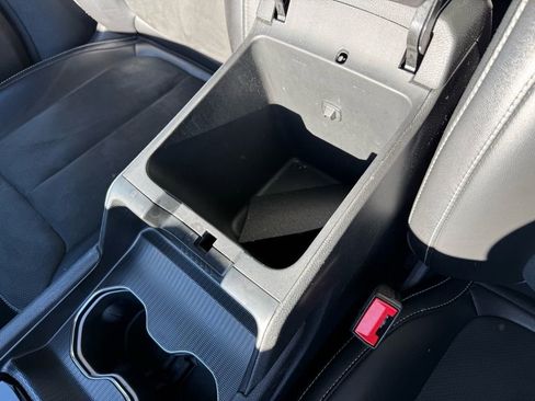 Used 2024 Jeep Grand Cherokee L Laredo image 30