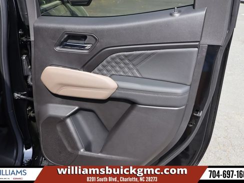 New 2026 GMC Canyon Denali w/ LPO, Denali Black Edition AWD/4WD image 23