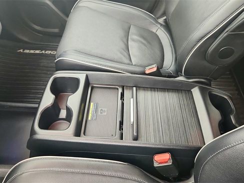 Used 2024 Honda Odyssey Elite image 21