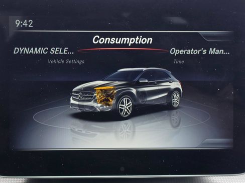 Used 2019 Mercedes-Benz GLA 250 4MATIC image 25